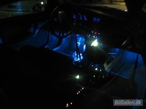 Opel Vectra B - SOLGT - Sådanne ser kabinen så ud om natten, ude fra... billede 6
