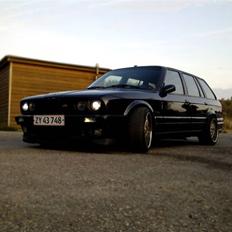 BMW E30 335i Touring *Solgt*