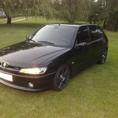 Peugeot 306