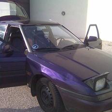 Mazda 323F BG 1.6 16V - Solgt -