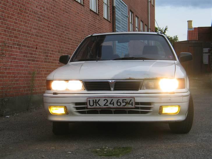 Mitsubishi galant sport R.I.P - sjusk der er sprunget en pære billede 1
