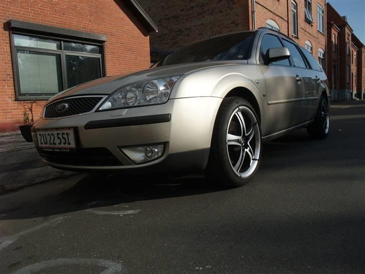Ford Mondeo 2,5 V6 Trend*SOLGT billede 1