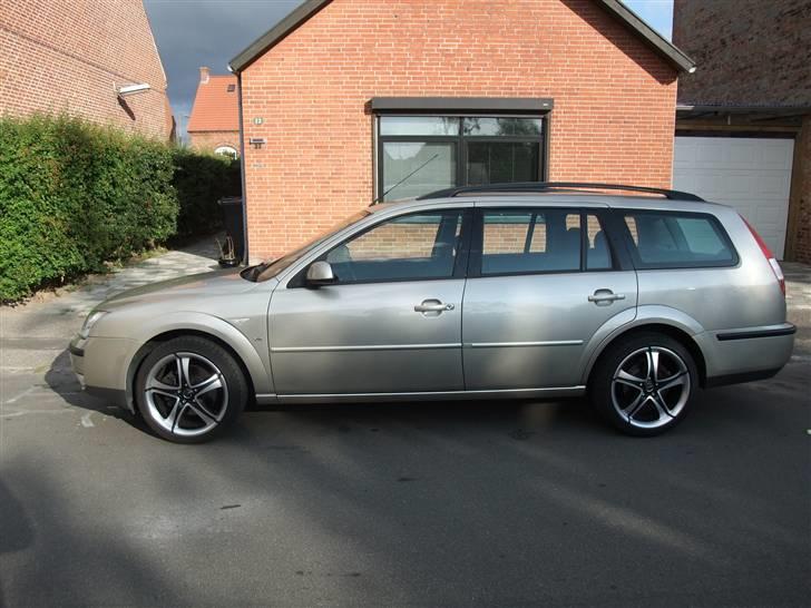 Ford Mondeo 2,5 V6 Trend*SOLGT billede 3