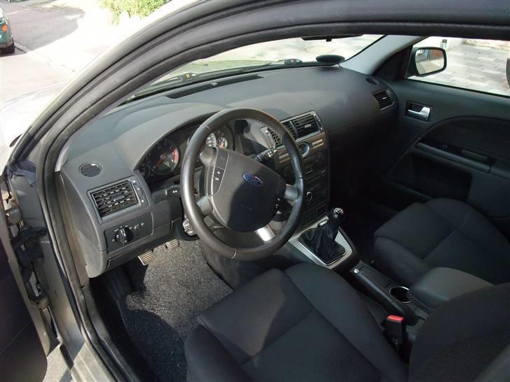 Ford Mondeo 2,5 V6 Trend*SOLGT billede 6