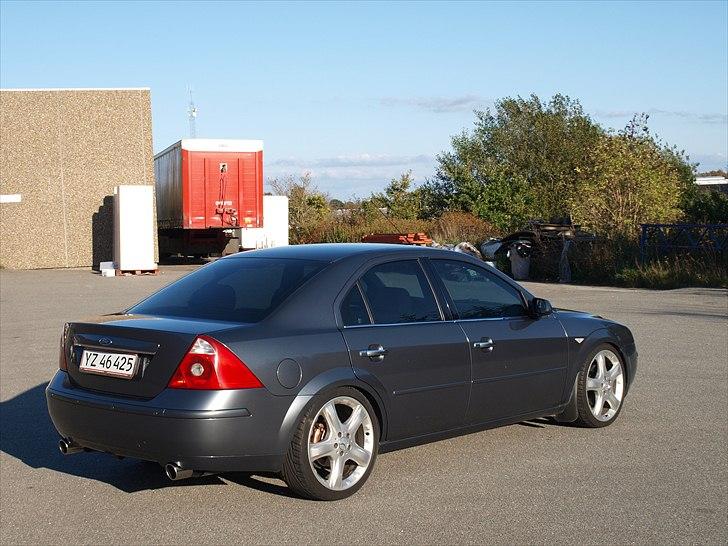 Ford Mondeo Trend billede 2