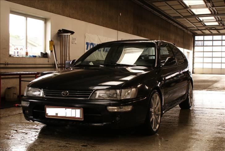 Toyota Corolla 1.6 20v (SOLGT) billede 1