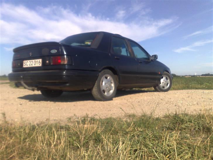 Ford sierra GT (skrotet) billede 1