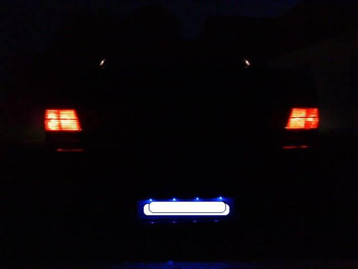 BMW E36 318i - 120HK - Bemærk dioderne billede 2