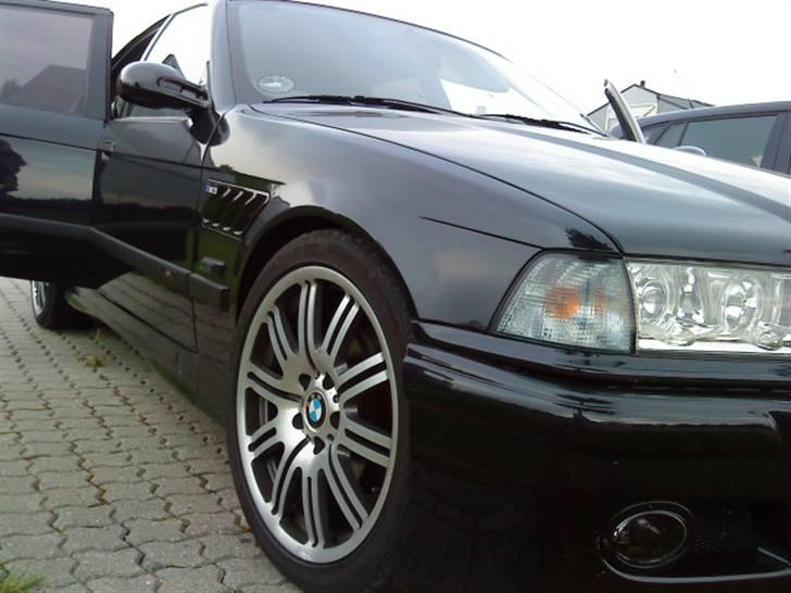BMW E36 318i - 120HK billede 6