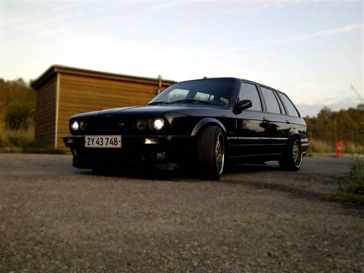 BMW E30 335i Touring *Solgt* billede 2