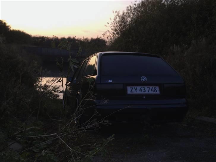 BMW E30 335i Touring *Solgt* billede 6