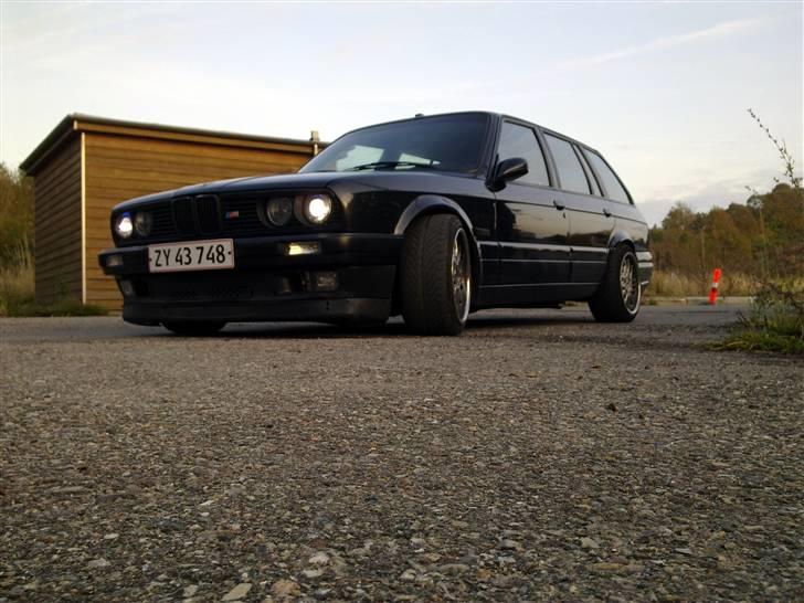 BMW E30 335i Touring *Solgt* billede 9