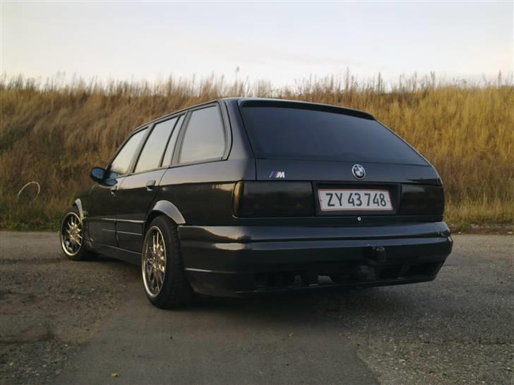BMW E30 335i Touring *Solgt* billede 10