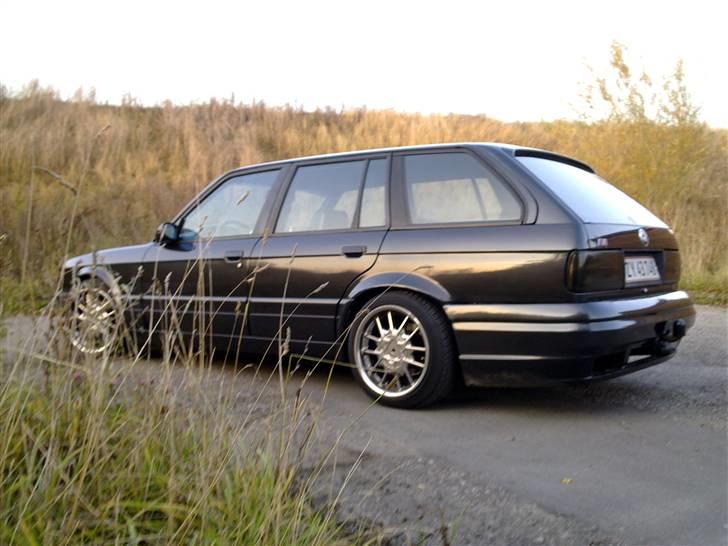 BMW E30 335i Touring *Solgt* billede 13