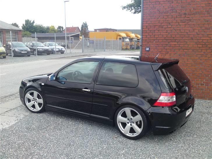 VW Golf 4 GTI "R32" SOLGT - Rigtig flot Golf synes jeg selv. billede 1