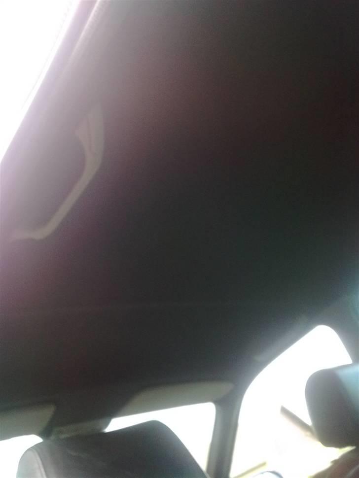 BMW E36 325 - Svært at se, men det er tagstoffet... Ser kanon godt ud i virkeligheden! billede 12