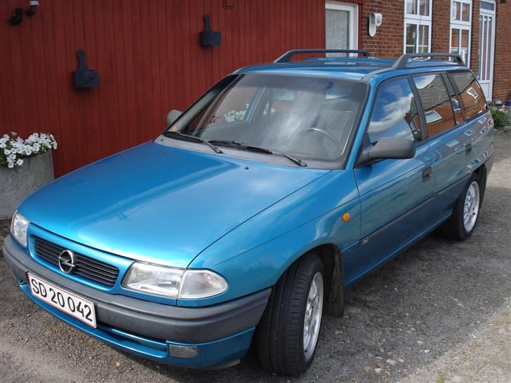 Opel Astra stationcar club billede 2