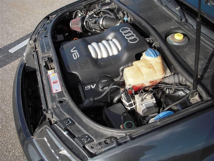 Audi A6 2.4 Tript "solgt" billede 15