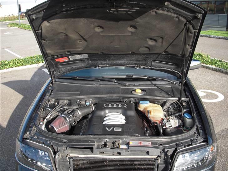 Audi A6 2.4 Tript "solgt" billede 17