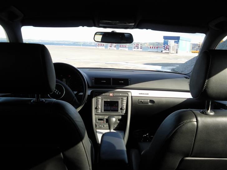 Audi A4 2.5 TDI Quattro billede 5