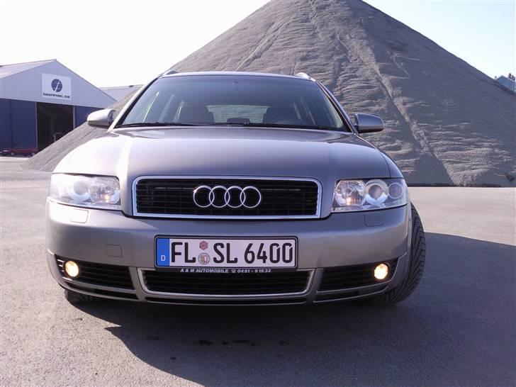 Audi A4 2.5 TDI Quattro billede 16