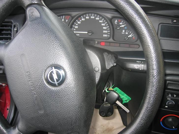 Opel Vectra B Total Skadet billede 3