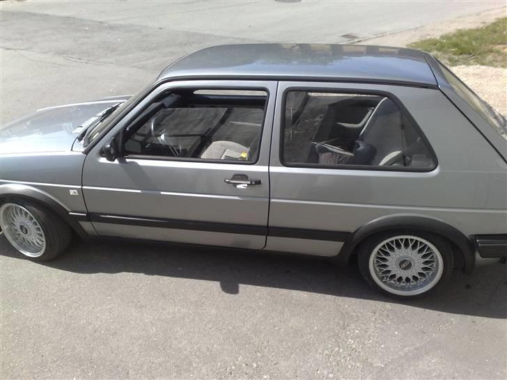 VW Golf 1,6 (solgt) billede 12