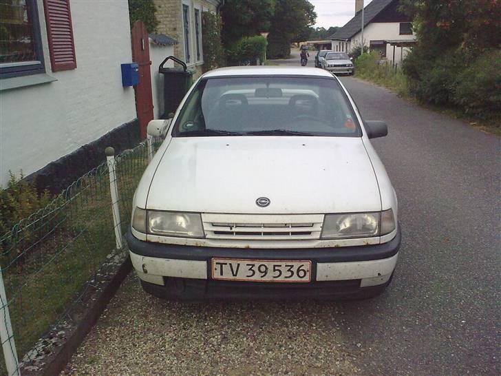 Opel Vectra A 2.0i GL *Solgt* billede 5