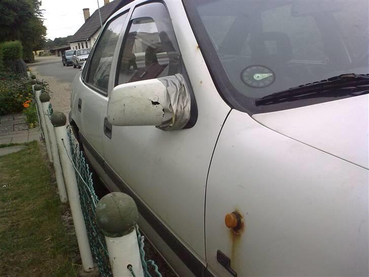 Opel Vectra A 2.0i GL *Solgt* billede 6