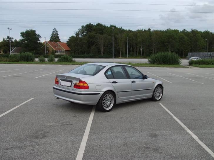 BMW 320d billede 4