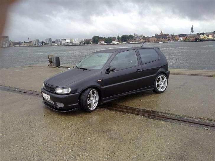 VW Polo 6n 1,6 8v = TOTALSKADET billede 2