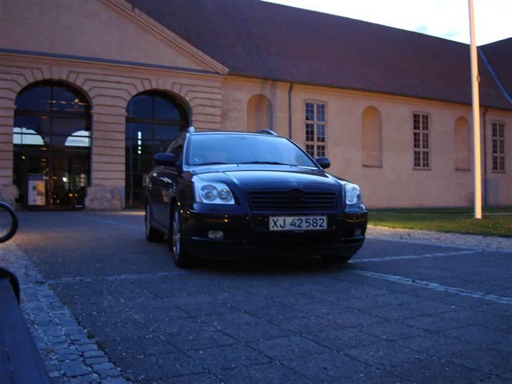 Toyota Avensis billede 3