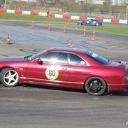 Nissan skyline R33 gts 