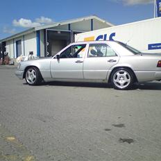 Mercedes Benz 230 E Byttet 