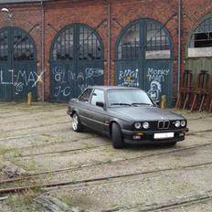 BMW 320i 2 dørs ( SOLGT  )