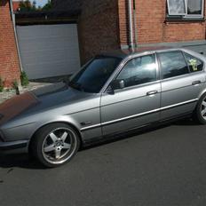 BMW E34 525iA M50B25**Solgt**