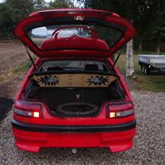 Mazda 323 1,6 (skrottet)