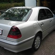 Mercedes Benz C220 cdi Totalskadet....!
