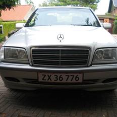 Mercedes Benz C220 cdi Totalskadet....!