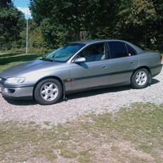 Opel Omega 2,5 V6 auto.
