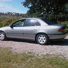 Opel Omega 2,5 V6 auto.