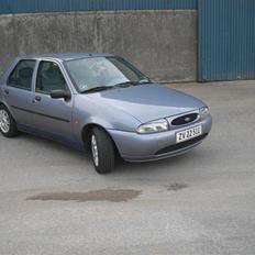 Ford fiesta (SOOLGT)