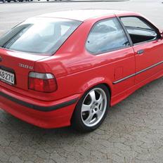 BMW 318ti Solgt