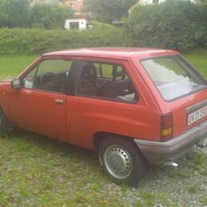 Opel corsa a 1.0 8v solgt