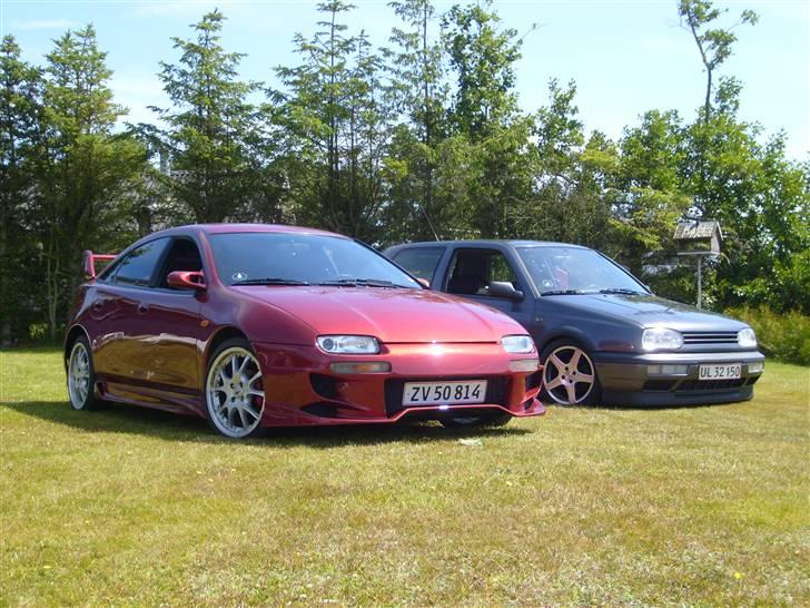 Mazda 323 F GLX - de to smukke ;) billede 12