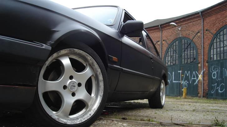 BMW 320i 2 dørs ( SOLGT  ) billede 9