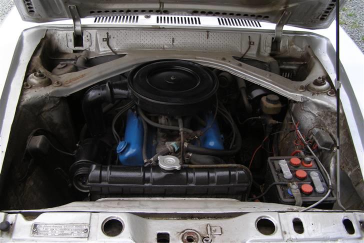 Ford OSI Coupé (20M TS) - Maskinrummet kunne være mere "blankt" sorry billede 13