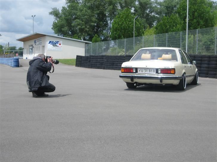 Opel Rekord E1 Berlina (Solgt) billede 11