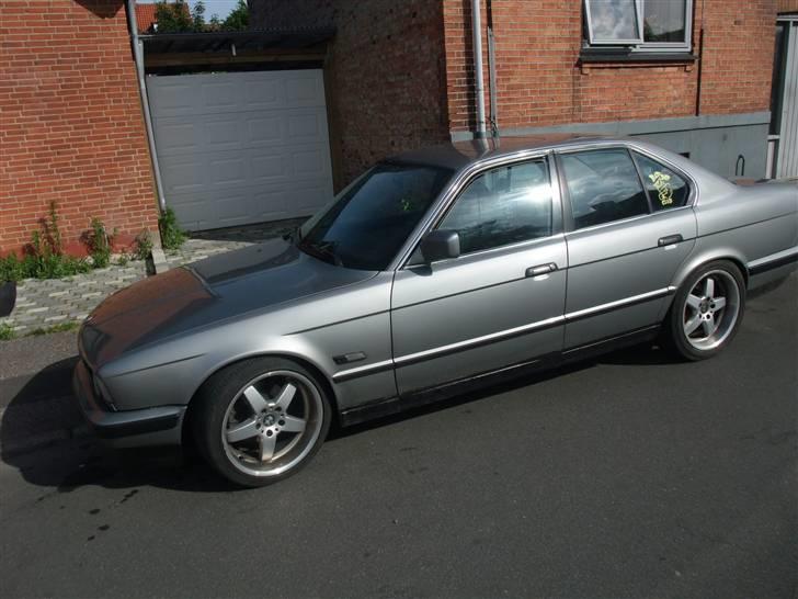 BMW E34 525iA M50B25**Solgt** billede 1