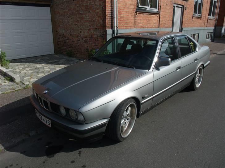 BMW E34 525iA M50B25**Solgt** billede 2